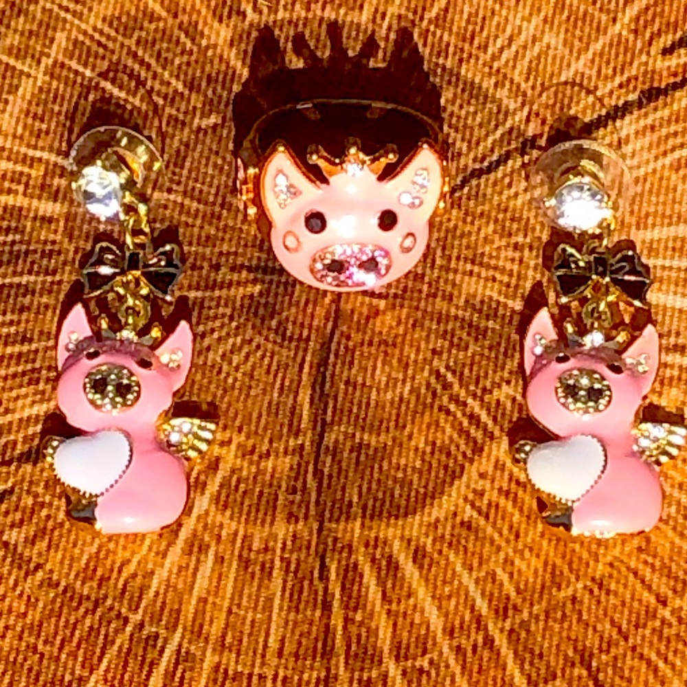 Piglet Earrings & Ring